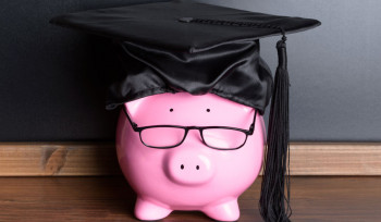 O setor privado deve investir nas universidades públicas?