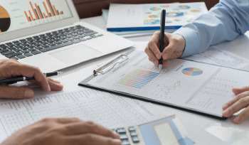 A economia, a física e as expectativas
