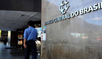 Por que o governo mexeu no compulsório?