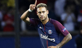 Por que Neymar ficou no PSG?
