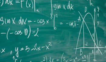 Por que professores corrigem provas?